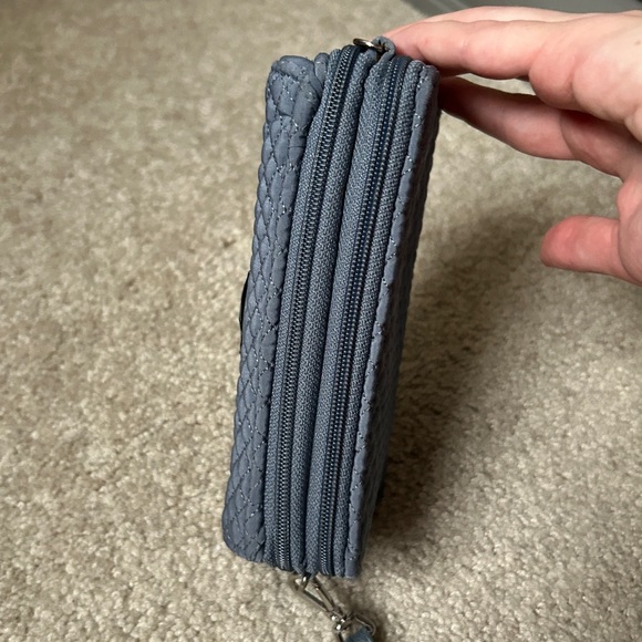 Vera Bradley Blue Gray Quilted Wristlet Accordion Wallet - Picture 3 of 7